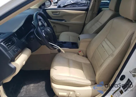 2016 Toyota Camry Le z USA, uszkodzony, nr VIN 4T1BF1FK6GU157357